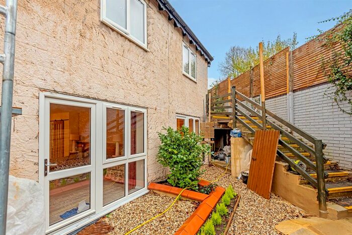 1 Bedroom Studio To Rent In Canal Way, Reading, RG1