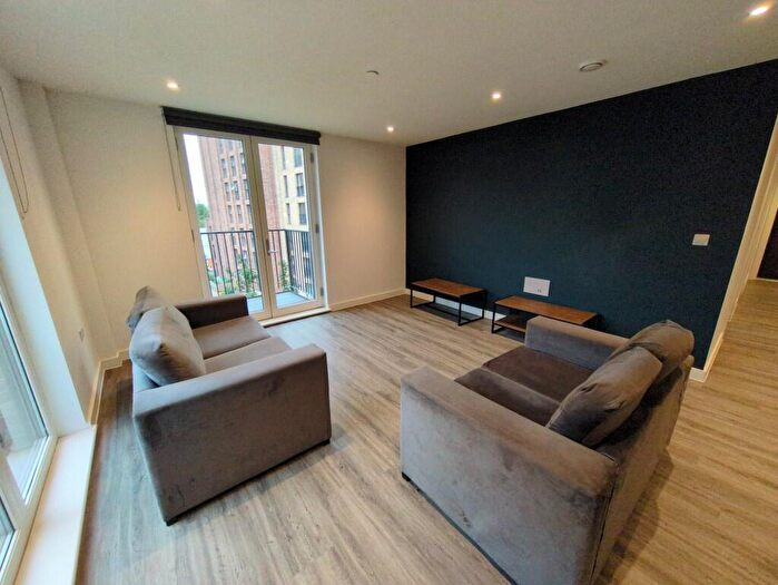 3 Bedroom Apartment To Rent In Ordsall Lane, Manchester, Greater Manchester, M5