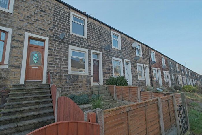 2 Bedroom Terraced House To Rent In Rosemount Avenue, Barnoldswick, Lancashire, BB18
