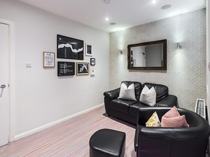 5 Bedroom Terraced House To Rent In Cauldon Road, Stoke, ST4