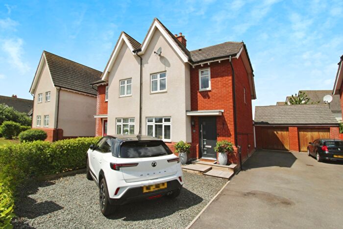 3 Bedroom Semi-Detached House For Sale In Greene Street, Tadpole Garden Village, SN25