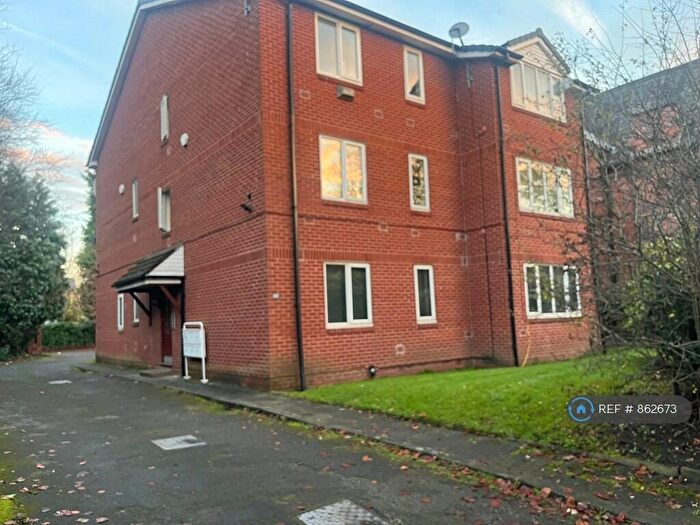 2 Bedroom Flat To Rent In Heaton Road, Manchester, M20