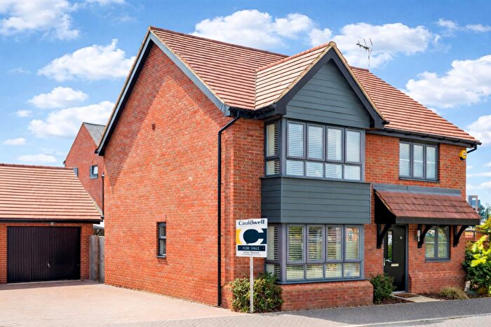 4 Bedroom Detached House For Sale In Friesland Avenue, Whitehouse, Milton Keynes, MK8