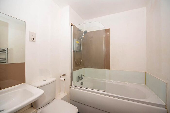 2 Bedroom Flat For Sale In Derby Street, Nottingham, NG1