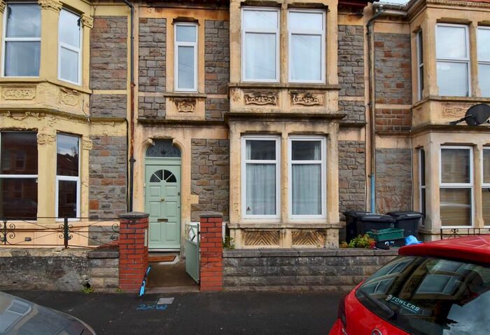 1 Bedroom Flat To Rent In Harrowdene Road, Knowle, Bristol, BS4