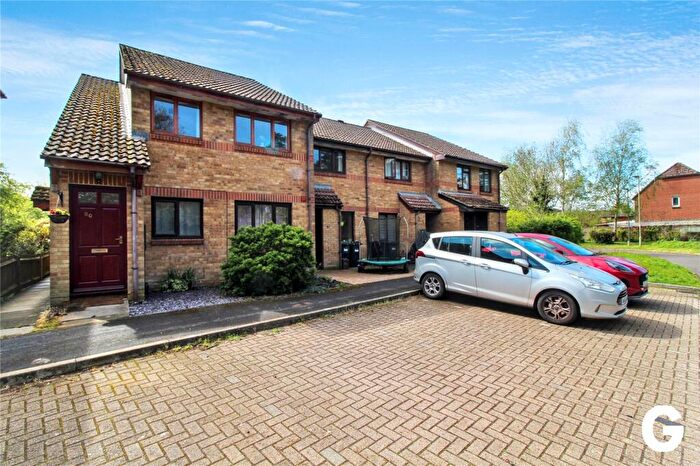 2 Bedroom Apartment For Sale In Euston Grove, Ringwood, Hampshire, BH24