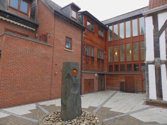 1 Bedroom Flat To Rent In Talbot Court, Low Petergate YO1