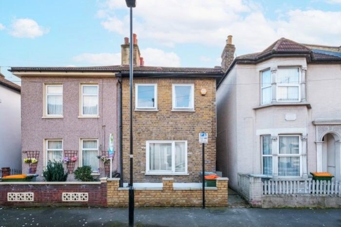 2 Bedroom Terraced House To Rent In Essex Street, London, E7