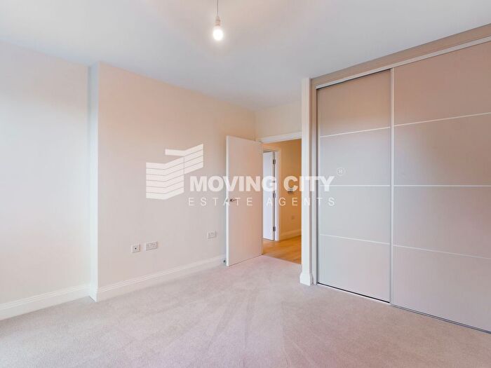 1 Bedroom Flat To Rent In Wrest House, Inglis Way, NW7