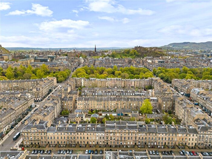 3 Bedroom Flat For Sale In Great King Street, New Town, Edinburgh, Midlothian, EH3