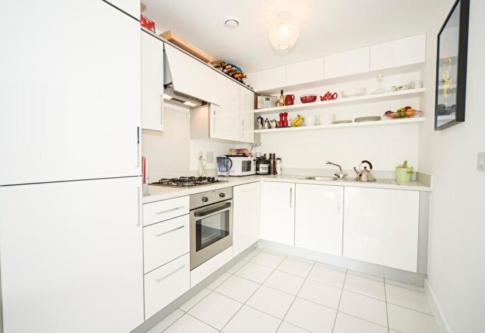 1 Bedroom Flat To Rent In Worcester Close, Anerley, London, SE20