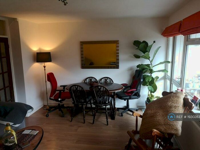 3 Bedroom Maisonette To Rent In Shelley Court, London, E10