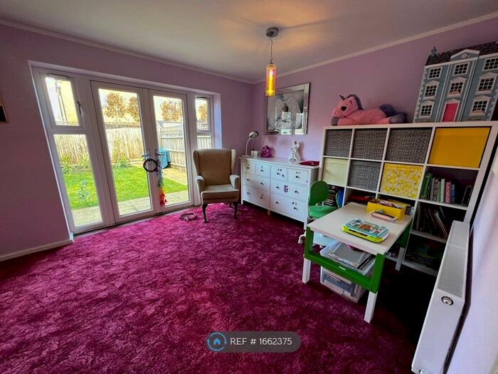 3 Bedroom Detached House To Rent In Theseus Terrace, Milton Keynes, MK10