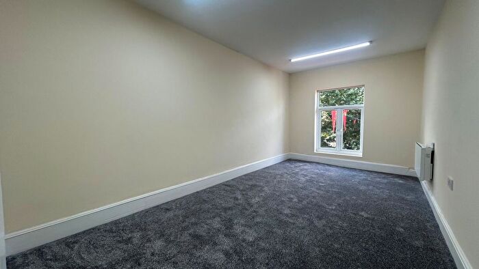 1 Bedroom Flat To Rent In Broad Street, Reading, Berkshire, RG1