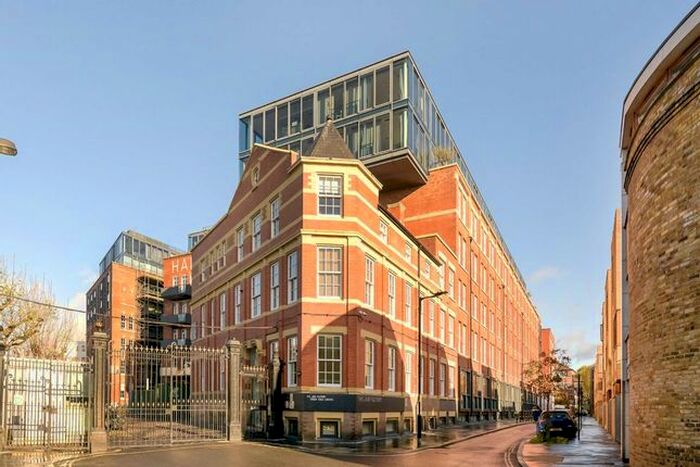 2 Bedroom Flat To Rent In Rothsay Street, London, SE1