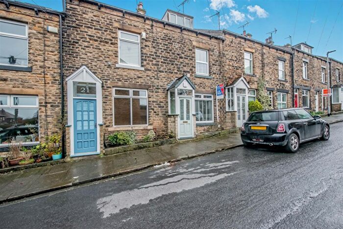 3 Bedroom Terraced House For Sale In Knox Street, Rodley, Leeds, LS13