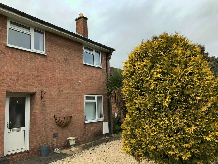 3 Bedroom Semi-Detached House To Rent In Hopwith Close, Easingwold, York YO61