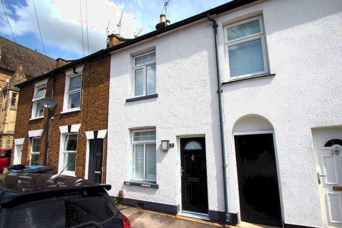 2 Bedroom Cottage To Rent In Duke Street, Watford, WD17