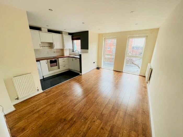 1 Bedroom Flat To Rent In Thackhall Street, Coventry, CV2