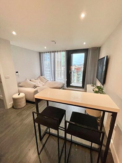 1 Bedroom Flat To Rent In Hallmark, Cheetham Hill Road, Manchester, M4