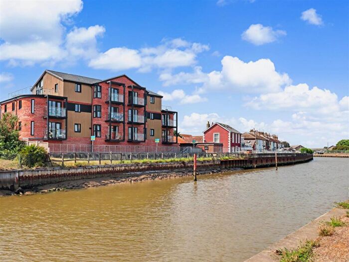 2 Bedroom Apartment For Sale In Sidegate Road, Runham Vauxhall, NR30
