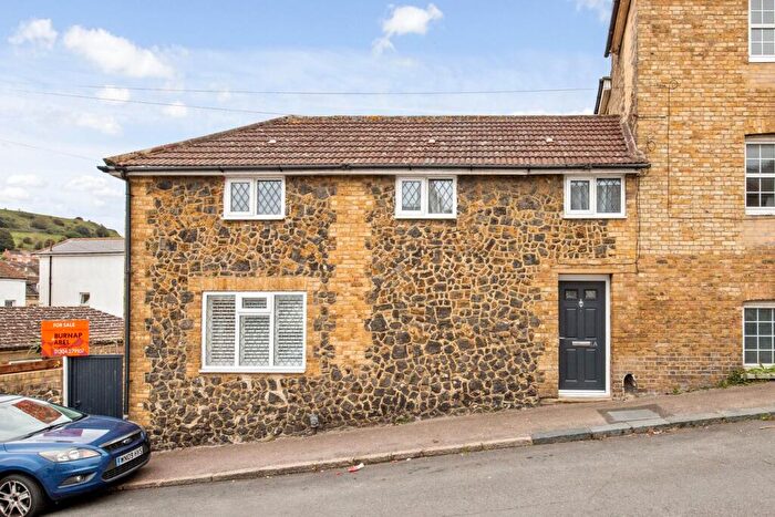2 Bedroom End Of Terrace House For Sale In Winchelsea Road, Dover, CT17