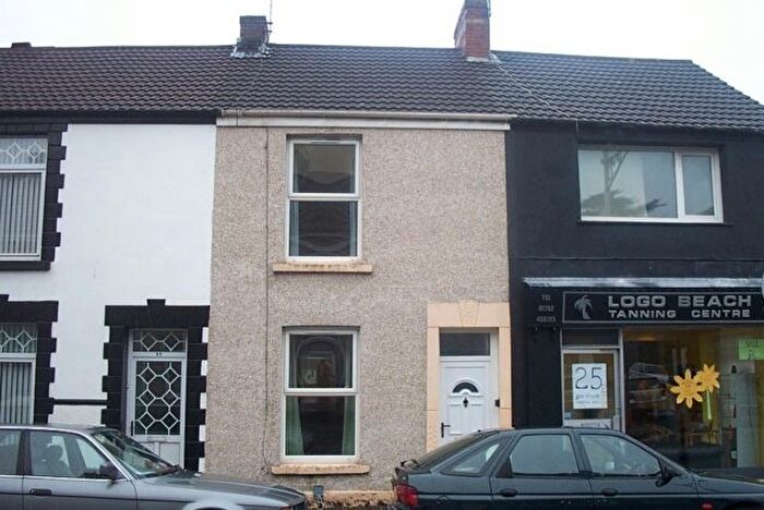 3 Bedroom Property To Rent In Oxford Street, Sandfields, Swansea., SA1
