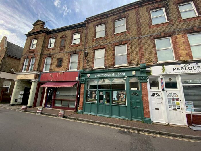 1 Bedroom Flat To Rent In Manor Road, Gravesend, DA12