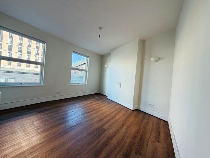 1 Bedroom Flat To Rent In London, SE24
