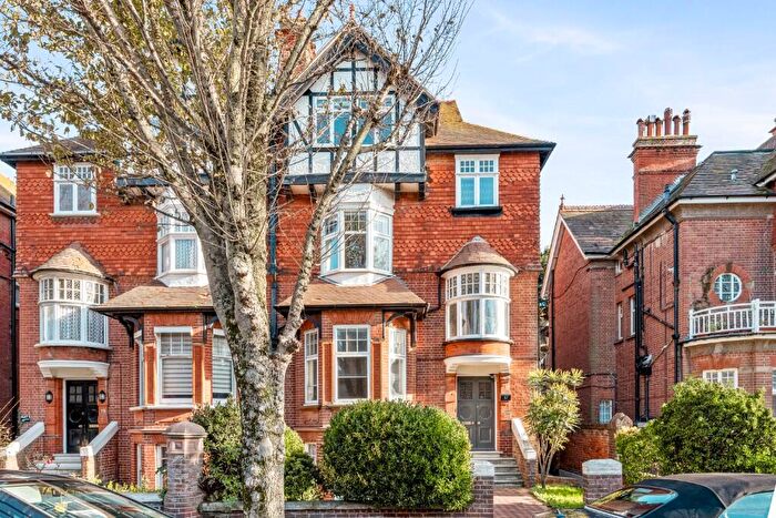 2 Bedroom Flat To Rent In Fourth Avenue, Hove, East Sussex, BN3