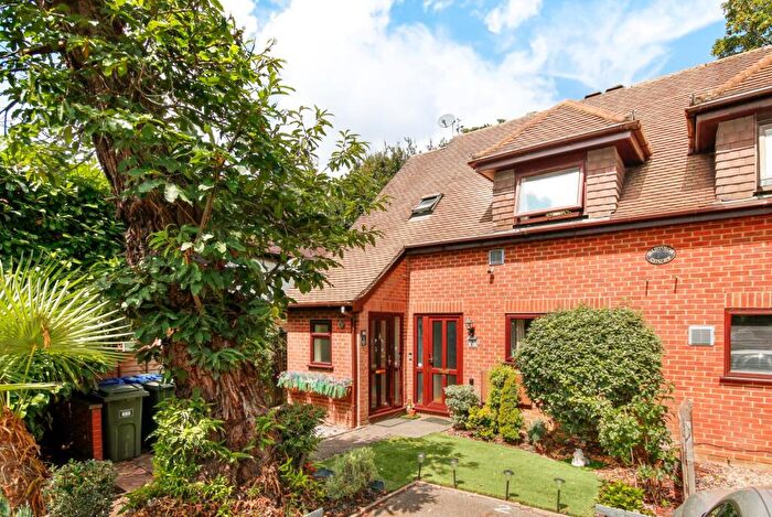 1 Bedroom Maisonette For Sale In Rectory Close, Bracknell, RG12