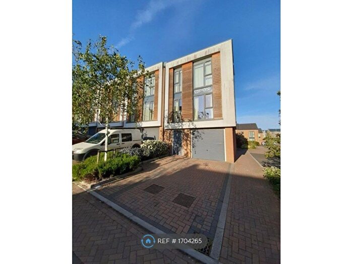 5 Bedroom End Of Terrace House To Rent In Firepool View, Taunton, TA1