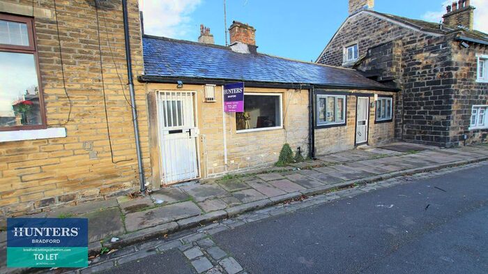 1 Bedroom Cottage To Rent In Knights Fold, Bradford, BD7