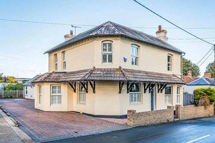 4 Bedroom Detached House For Sale In The Street, Eythorne, CT15