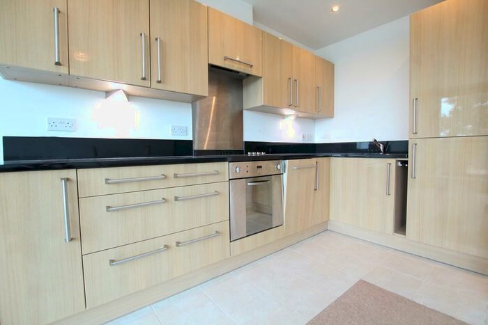 1 Bedroom Apartment To Rent In River Crescent Waterside Way, NG2