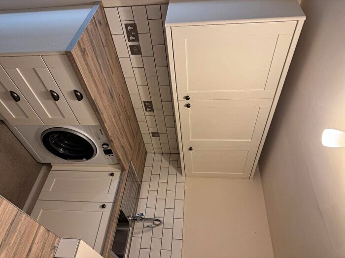 1 Bedroom Flat To Rent In Ashwell Street, Leicester, Leicestershire, LE1