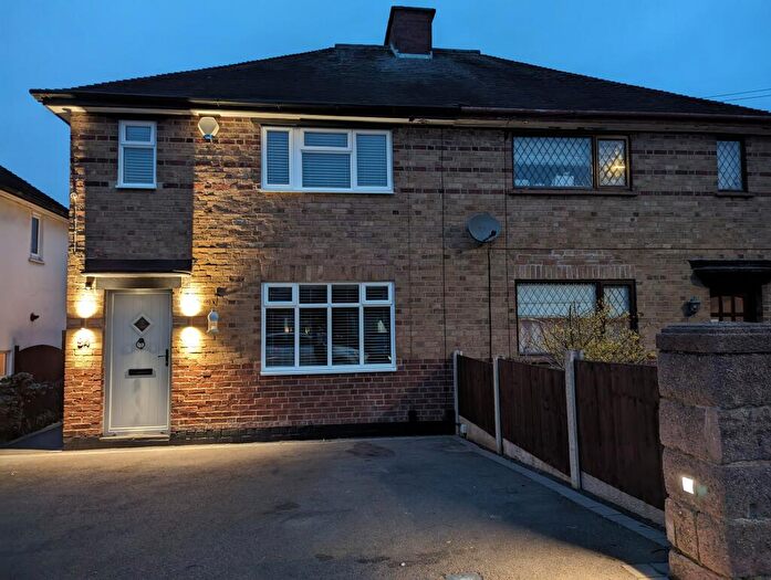 2 Bedroom Semi-Detached House To Rent In Summerfield Road, Tamworth, B77