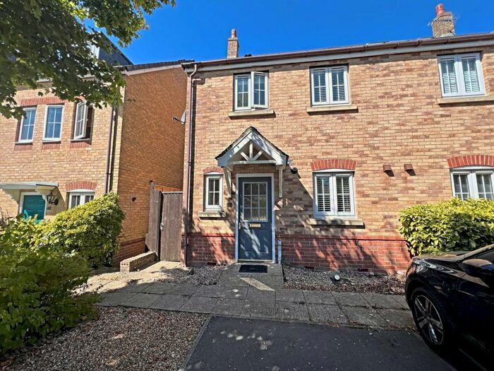 3 Bedroom House To Rent In Georgina Close, Totton, SO40