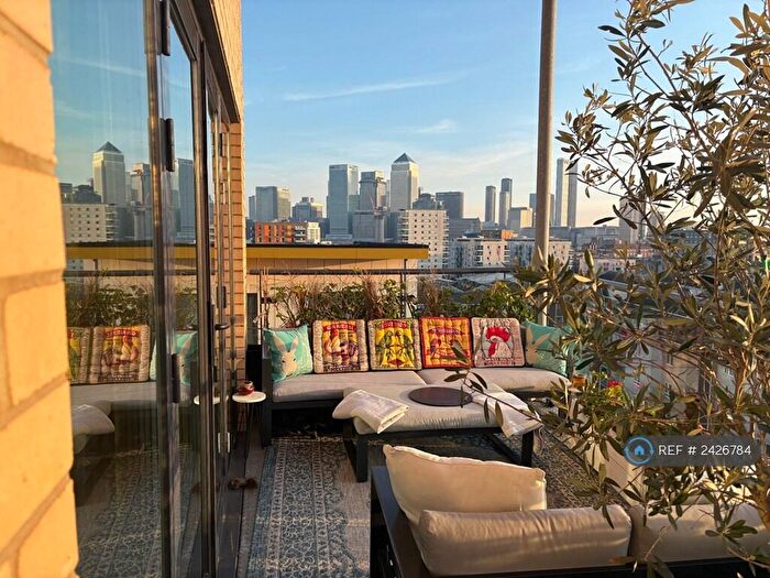 2 Bedroom Flat To Rent In William Cotton Court, London, E3