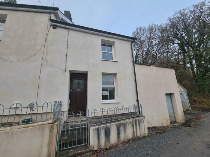 2 Bedroom House To Rent In Llandysul, SA44