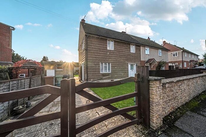 3 Bedroom Semi Detached House For Sale In Kempson Crescent, Oxford, OX4