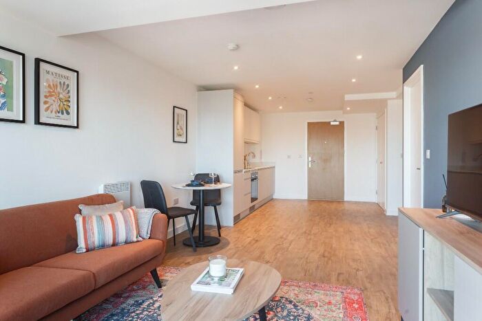 1 Bedroom Flat To Rent In Altitude At Phoenix, Saxton Lane, Leeds, West Yorkshire, LS9