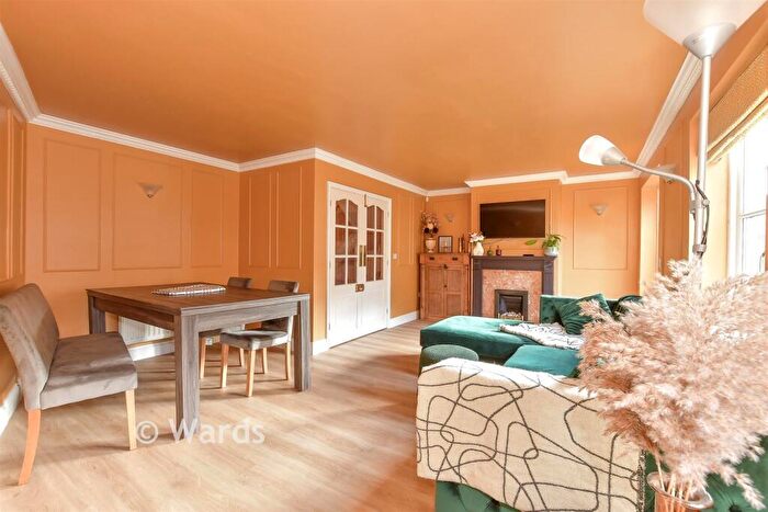 3 Bedroom End Of Terrace House For Sale In Canterbury Road, Whitstable, Kent, CT5