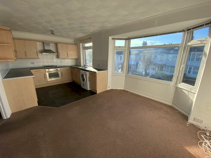 2 Bedroom Maisonette To Rent In Portland Villas, BN3