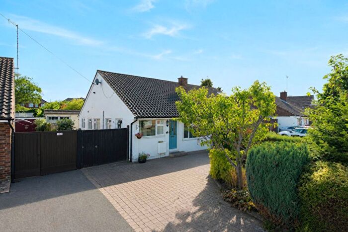 2 Bedroom Bungalow For Sale In Broughton Avenue, Aylesbury, HP20