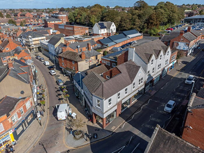 2 Bedroom Flat For Sale In Newton Road, Rushden, NN10