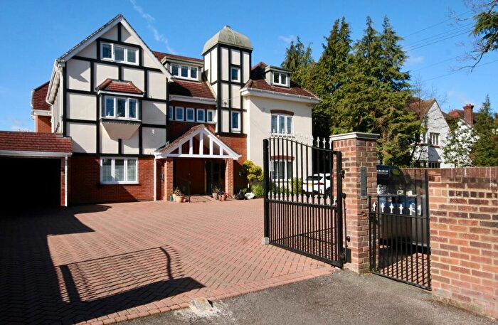 3 Bedroom Penthouse For Sale In Packhorse Road, Gerrards Cross, Buckinghamshire, SL9