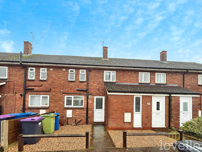 3 Bedroom Terraced House For Sale In Capper Avenue, Hemswell Cliff, DN21