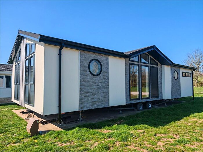 2 Bedroom Bungalow For Sale In Twyning Green Meadow Lane, Twyning, Tewkesbury, Gloucestershire, GL20