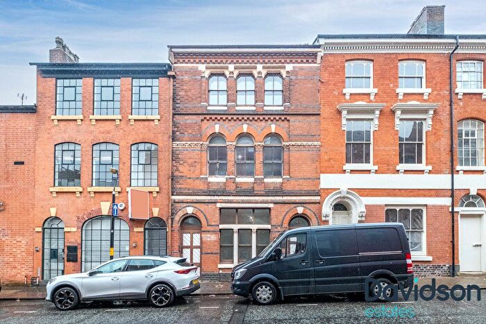 3 Bedroom Flat To Rent In Enamel Works, Vittoria Street, Jewellery Quarter, Birmingham, B1